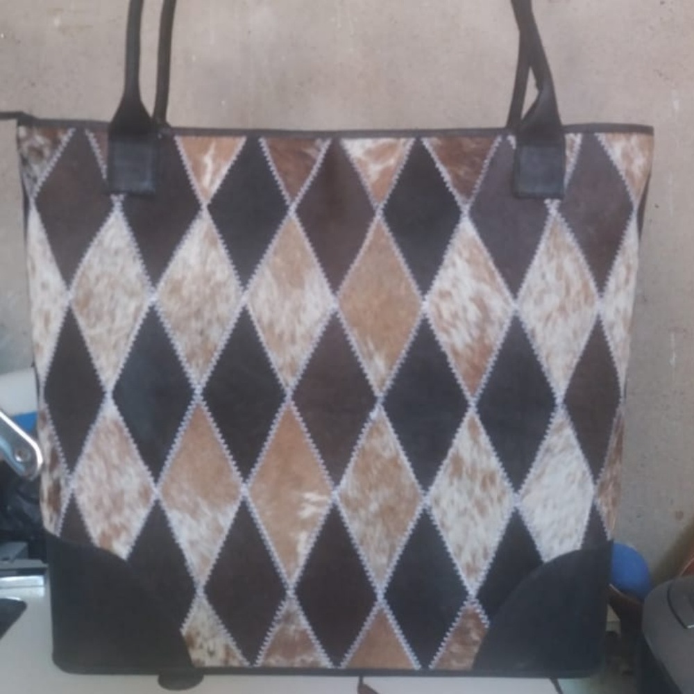 Leather purse, Cowhide Handbags. Bags. Totes. Purs